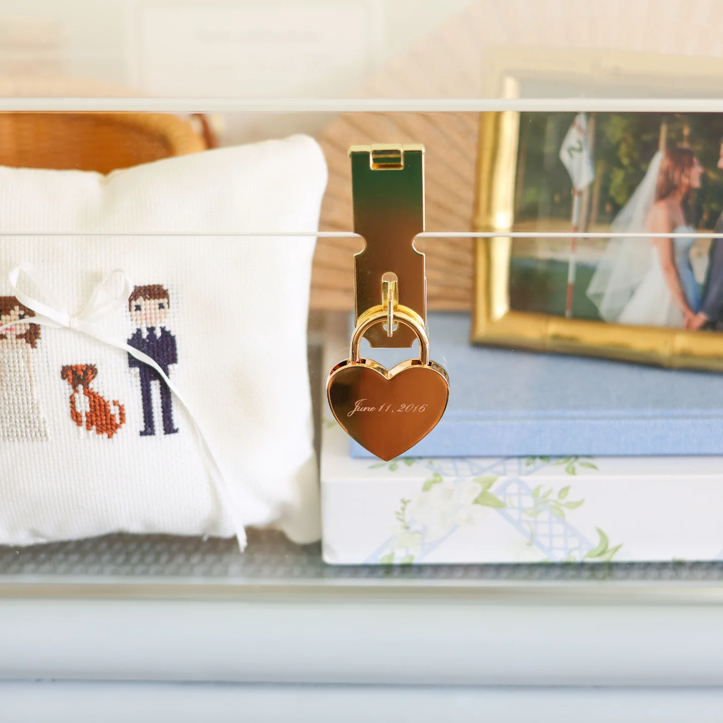 Acrylic Keepsake Trunk - Image 7