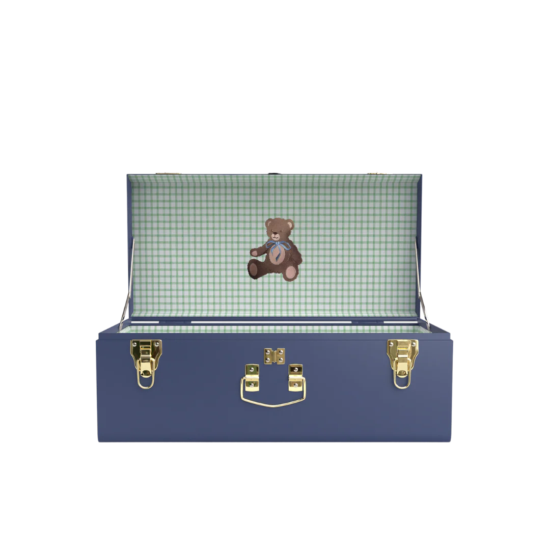 Bear Hugs Trunk - Image 10