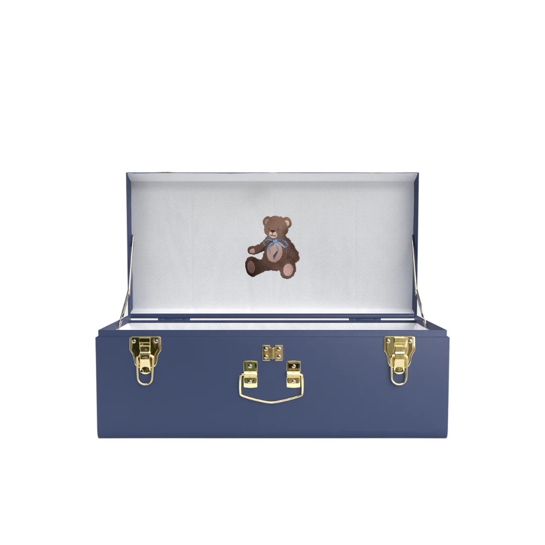 Bear Hugs Trunk - Image 11