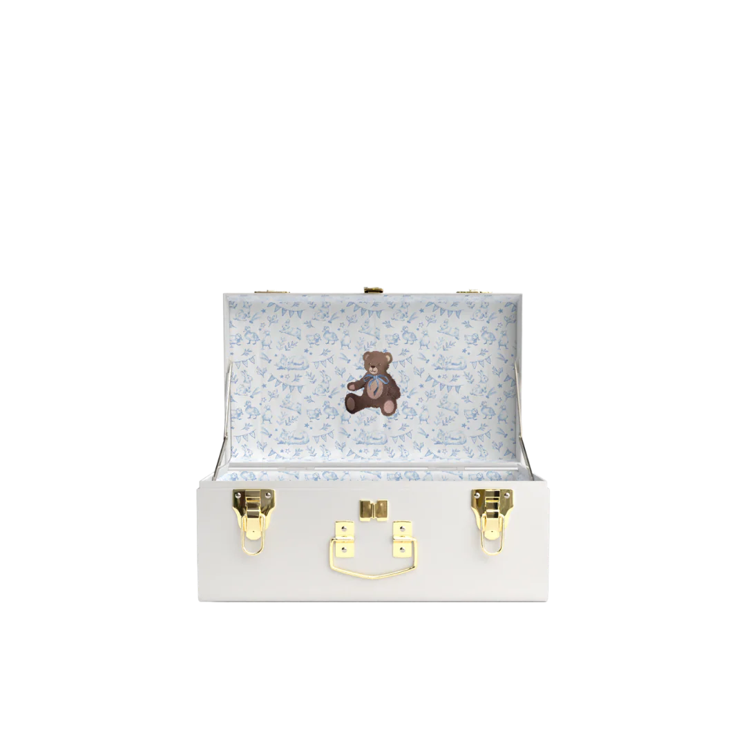 Bear Hugs Trunk - Image 16