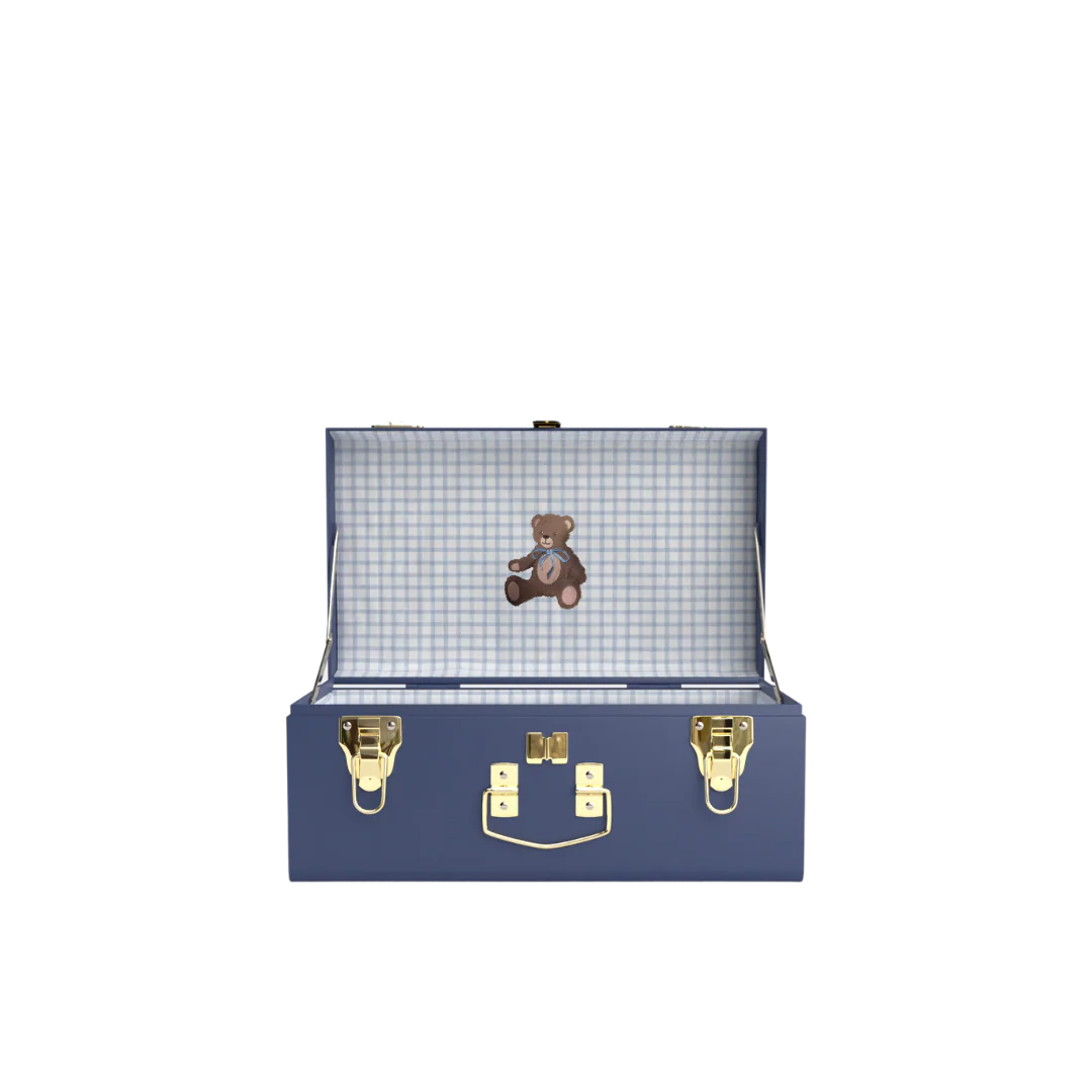 Bear Hugs Trunk - Image 21