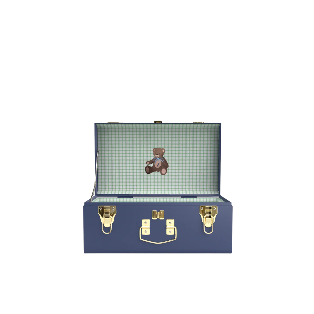 Bear Hugs Trunk - Image 22