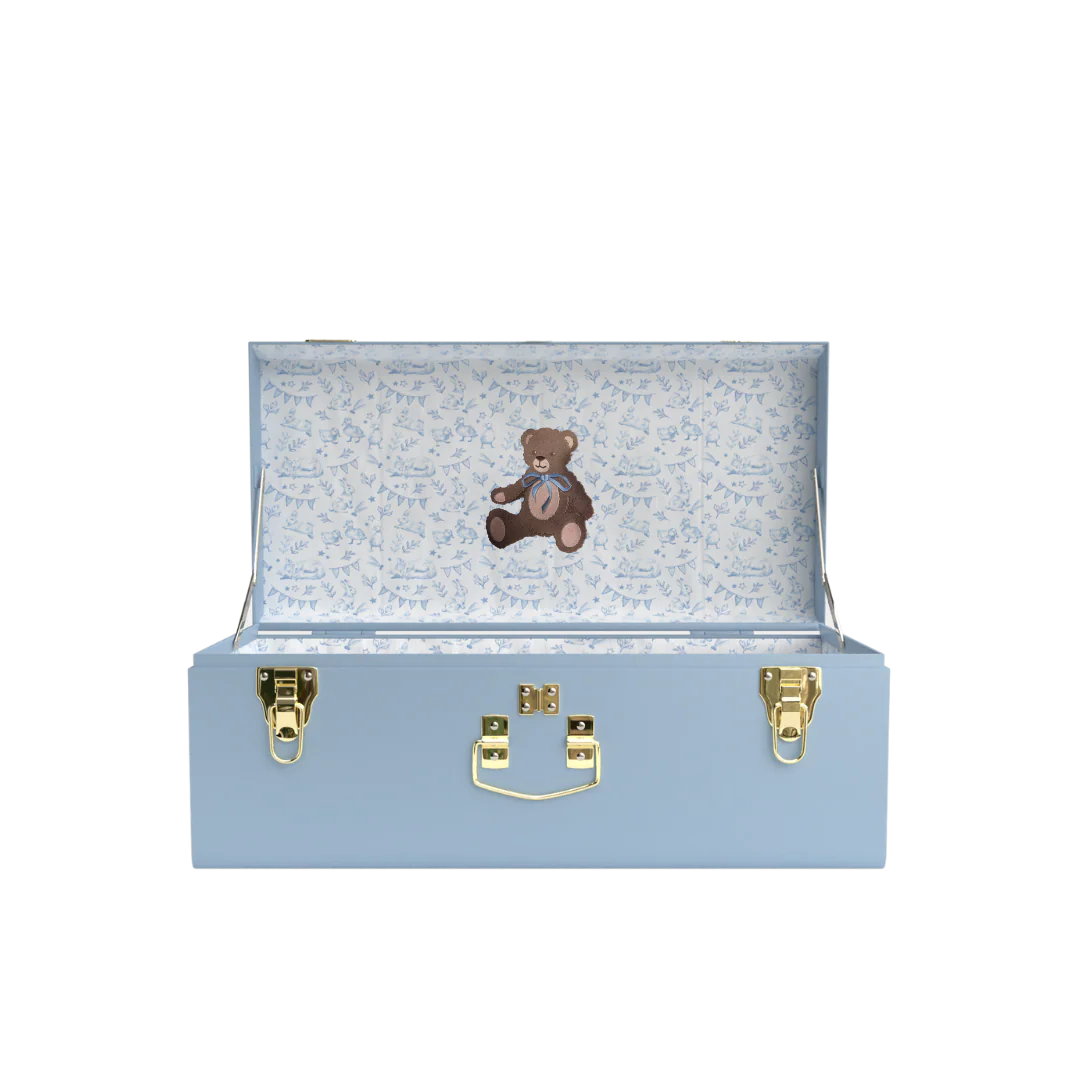 Bear Hugs Trunk - Image 8
