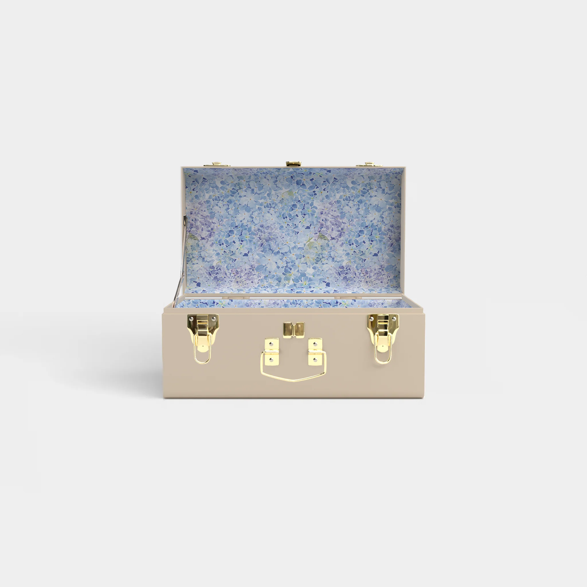 Bridesmaid Mini Trunk - Image 8