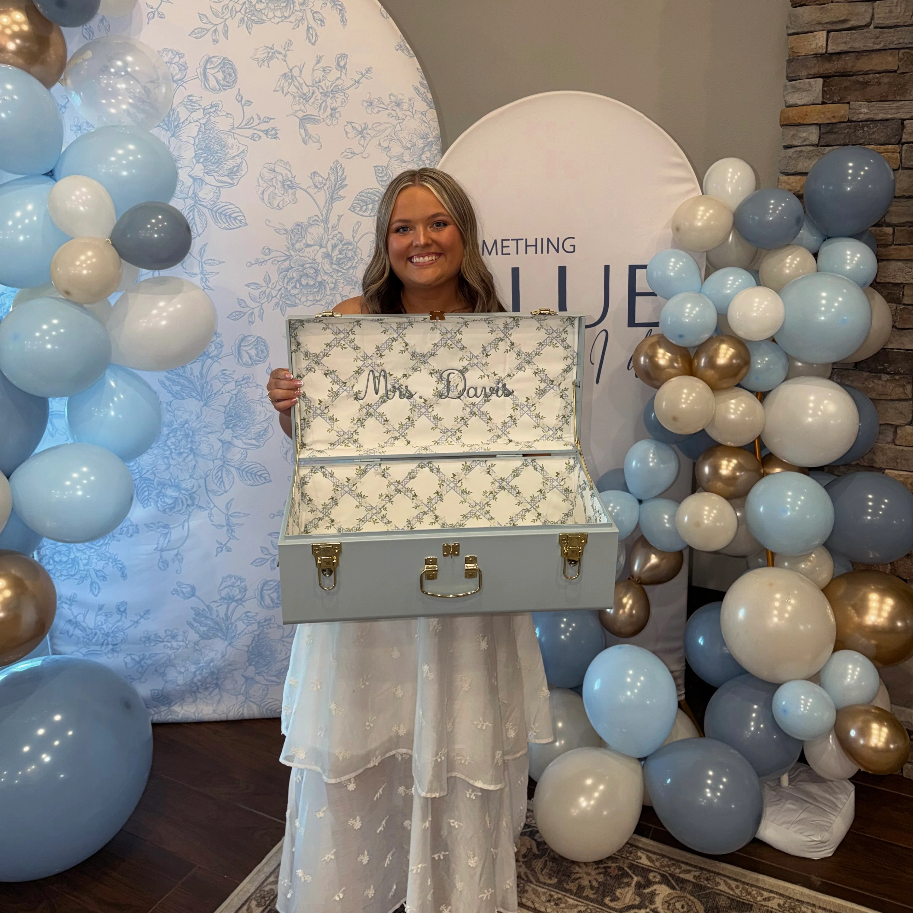 Petite Bridal Trunk - Image 7
