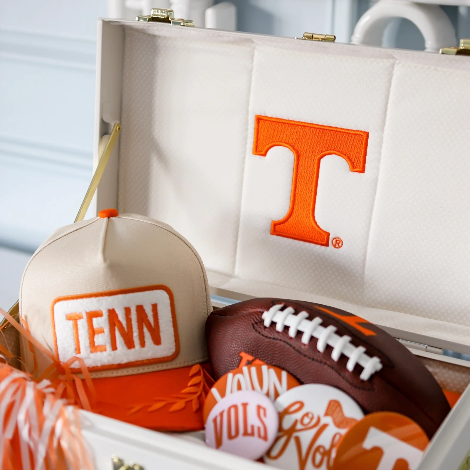 University of Tennessee® Trunk - Image 6