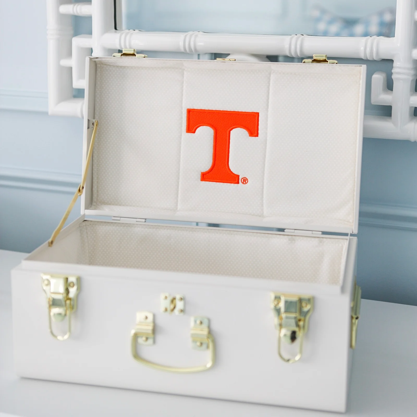 University of Tennessee® Trunk - Image 8